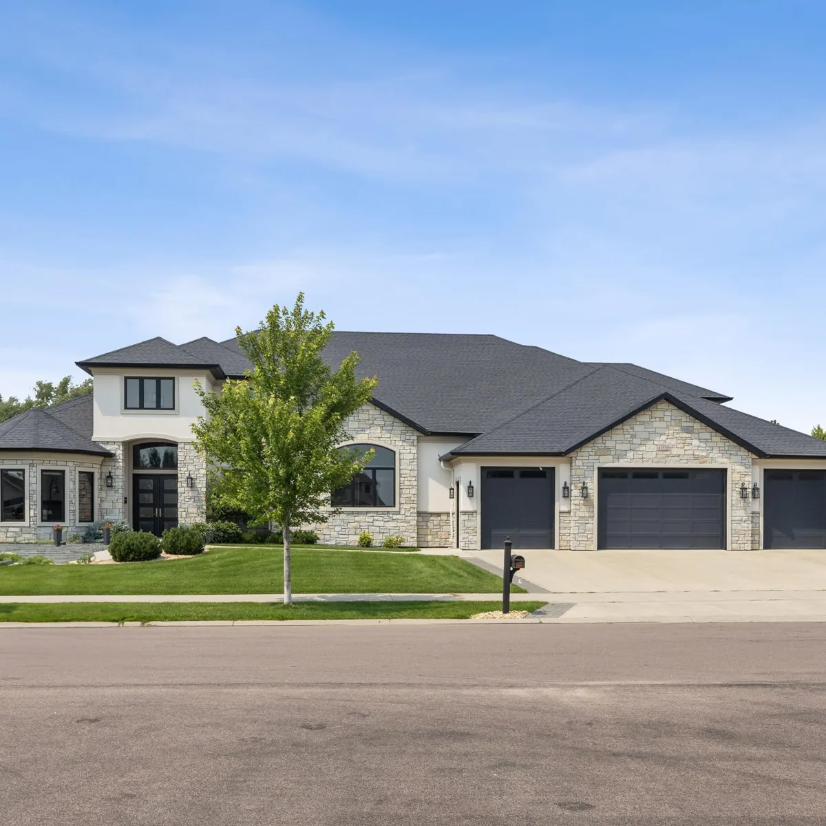 Luxury home in Fargo, ND